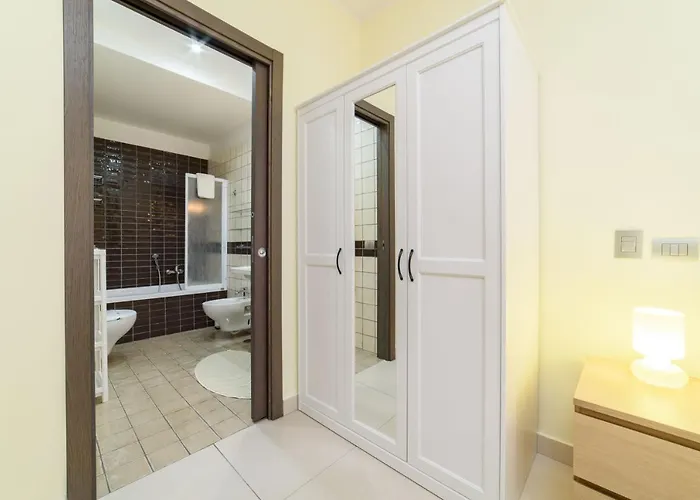 Casa Gifuni 4* נאפולי