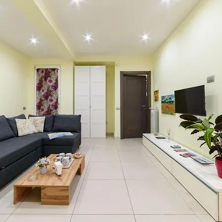 Гостевой дом Casa Gifuni Неаполь