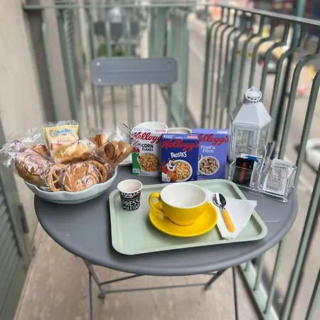 Casa Gifuni 4* Неаполь